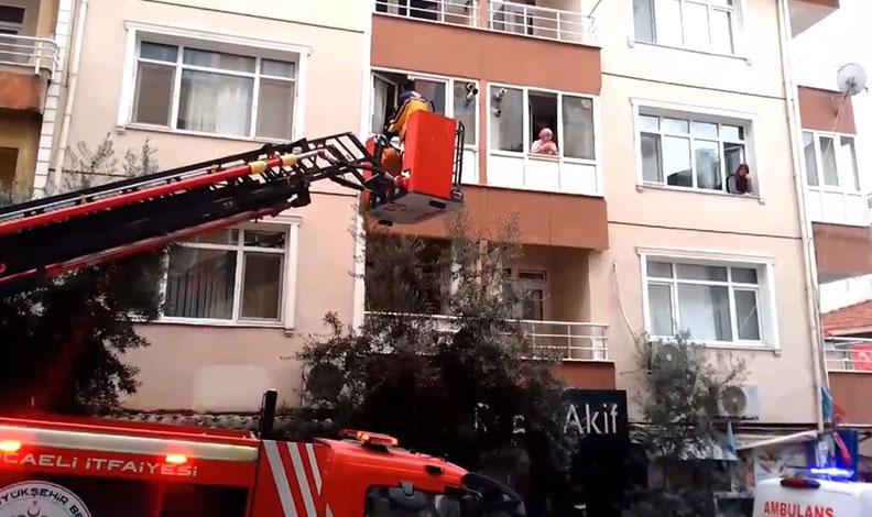 Haber alınamıyordu, evde uyurken bulundu