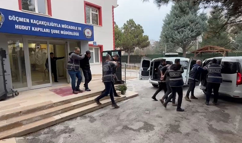 Konya Emniyetinden göçmen kaçakçılığı çetesine operasyon