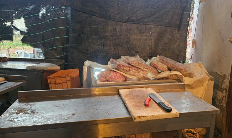 Bursa’da kaçak kesimhaneye baskın
