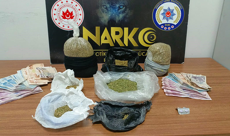 İç çamaşırlarında uyuşturucu saklayan karı-koca tutuklandı