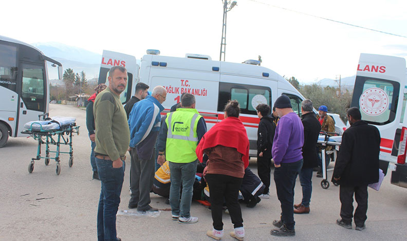 İskenderun’da otomobil motosiklete çarptı: 1 yaralı