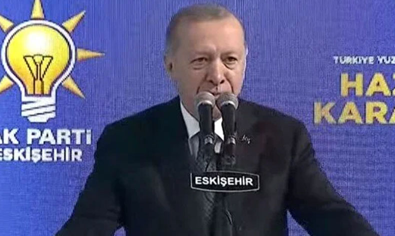 “Koltuğuna geri dönmek için çabalıyor”