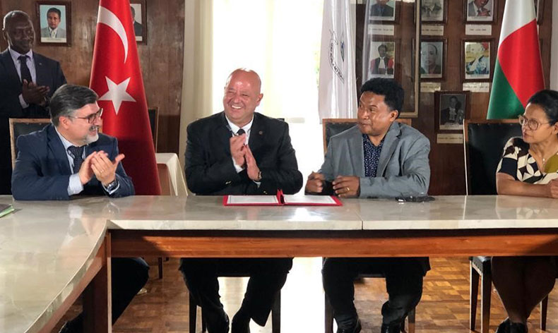 Madagaskar’da Yunus Emre Enstitüsü açılacak