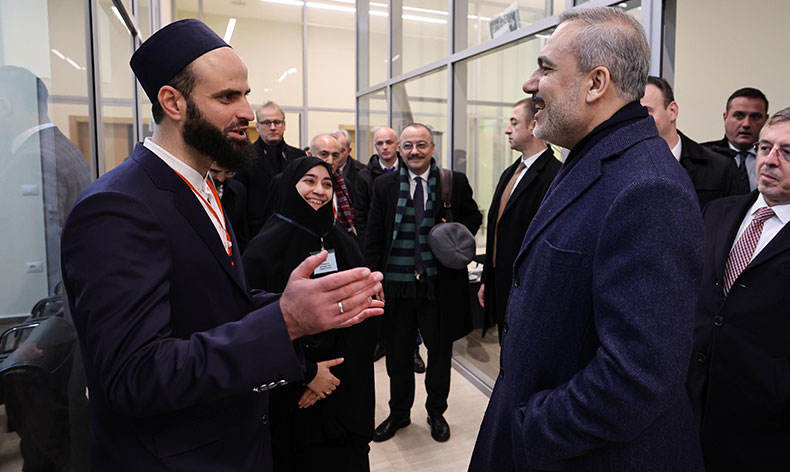 Bakan Fidan, Arnavutluk’ta Namazgah Camii’ni ziyaret etti