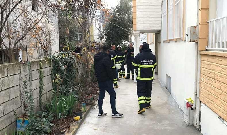 Evde çıkan yangın korkuttu