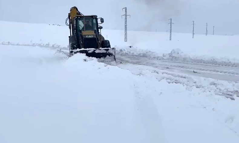 Ağrı’da kapalı köy yolları ulaşıma açılıyor