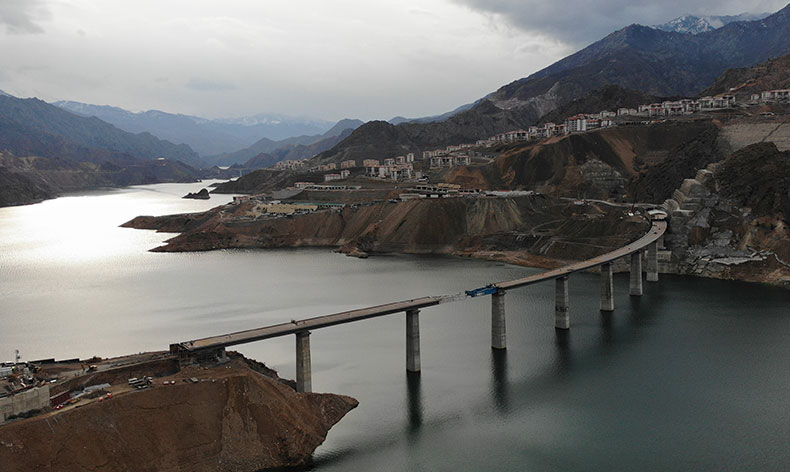 Yeni ilçe merakla bu haberi bekliyor