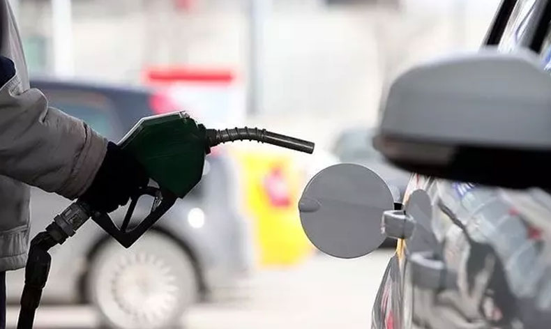 Petrol fiyatları sert düştü