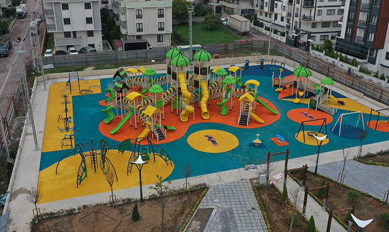 Bölgenin en büyük parkı açıldı
