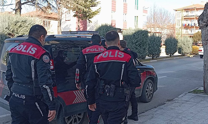 Husumetliler arasında silahlı kavga