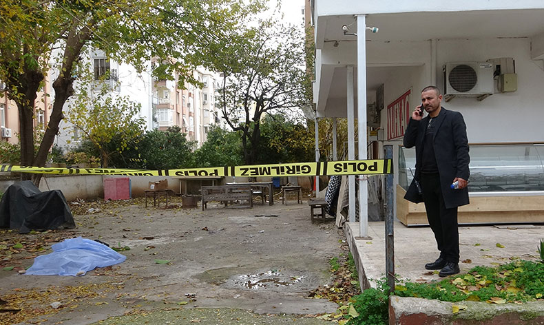 “Balkona çıkacağım” dedi, bahçede ölü bulundu