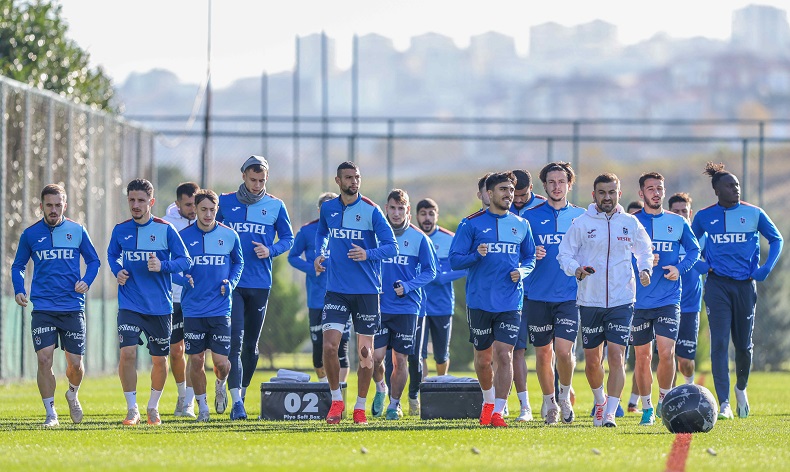 2023’ü kupasız kapatan Trabzonspor 2024 yılına umutla bakıyor