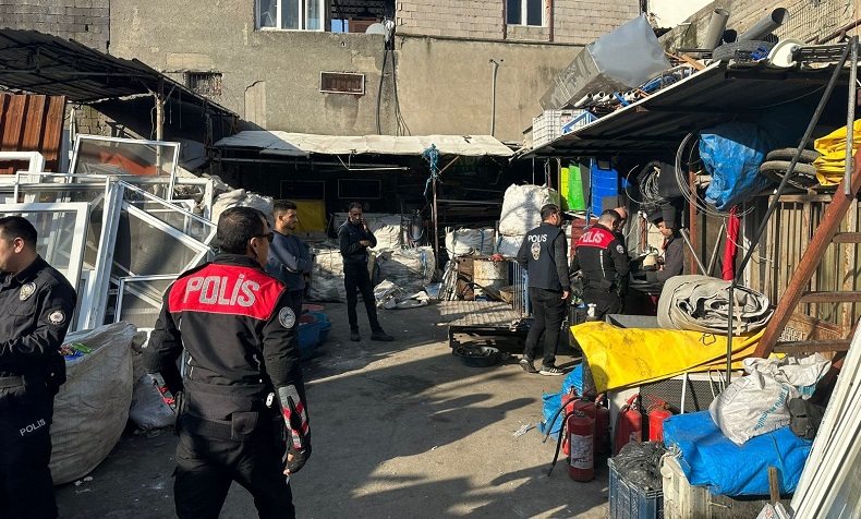 Hatay’da polis ekileri hurdacıları denetledi