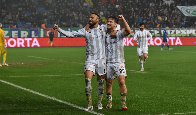 Semih Kılıçsoy’dan son 3 maçta 4 gol, 1 asist