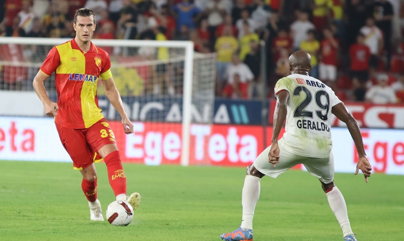 Göztepe’de stoper transferi sonrası Atınç Nukan ile yolların ayrılması bekleniyor