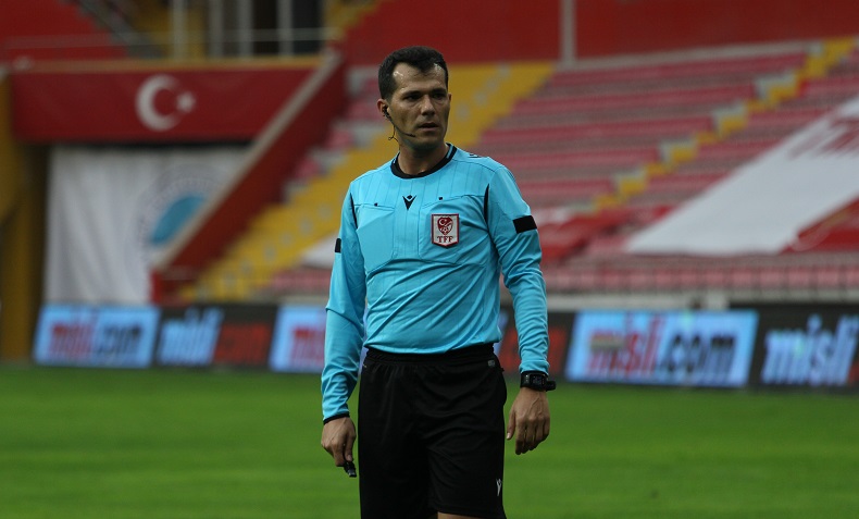 Samsunspor – Sivasspor maçının hakemi Burak Şeker