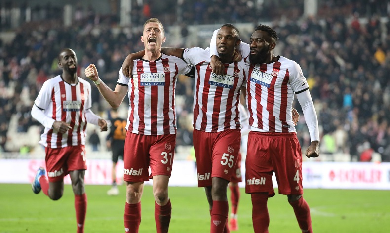Sivasspor’un yenilmezlik serisi 3 maça çıktı