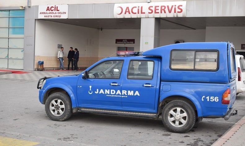 Binmeye çalıştığı otobüs çarptı