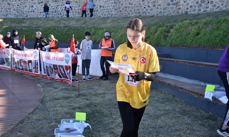 Aliağa’da Atatürk’ü Anma Oryantiring Şampiyonası düzenlendi