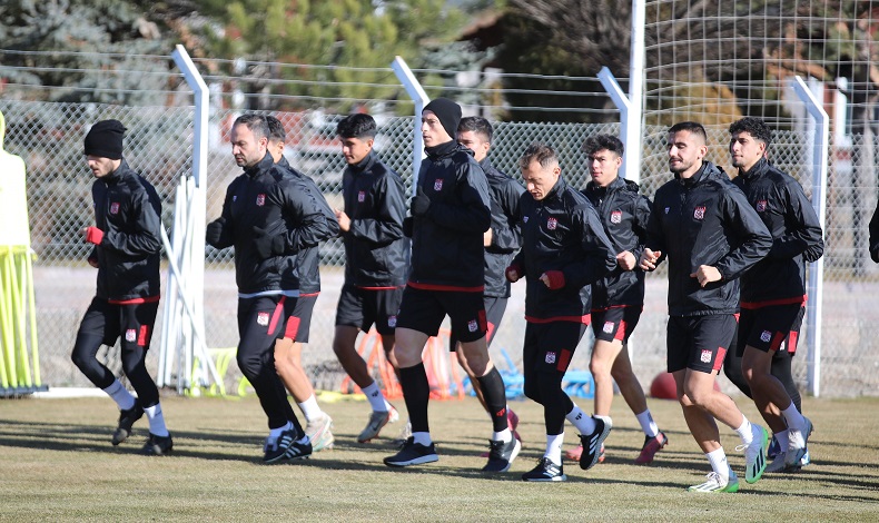 Sivasspor’da Keçiörengücü maçı hazırlıkları başladı