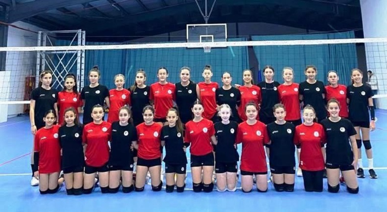 Körfez Gençlerbirliği voleybolda altyapı atağına geçti