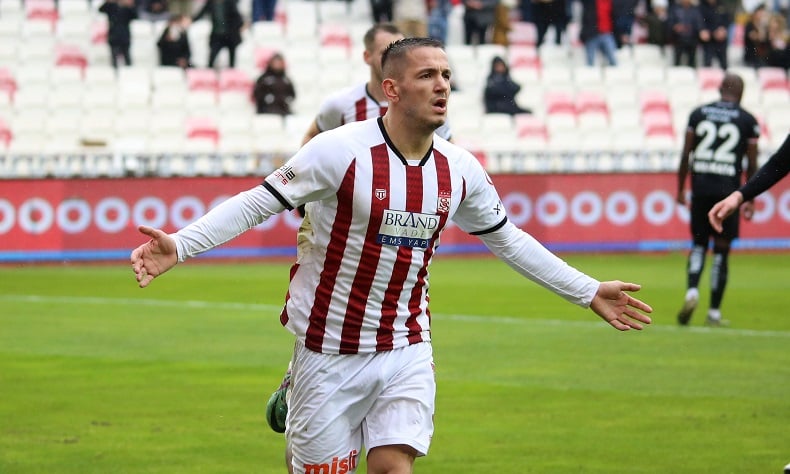 Sivassporlu Rey Manaj, gol sayısını 14’e yükseltti