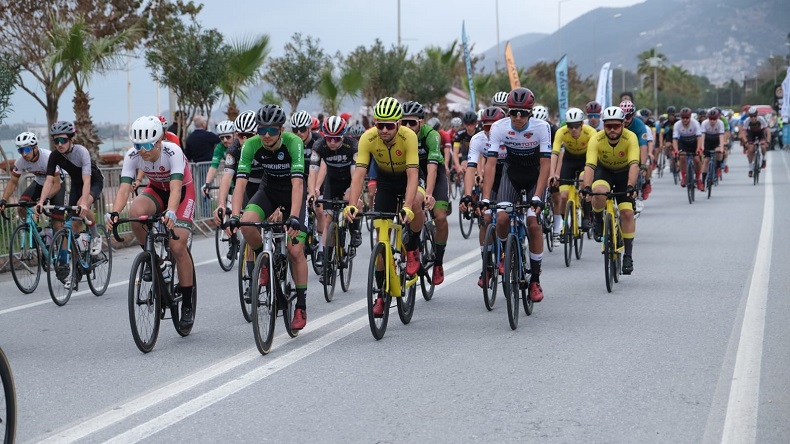 Türkiye Bisiklet Kupası 1. Etap Puanlı Yol Yarışı Alanya’da tamamlandı