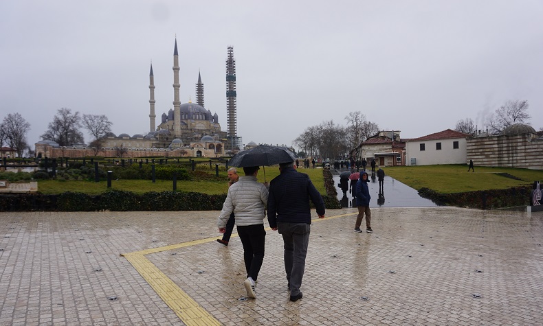 Edirne’de sağanak etkili oldu