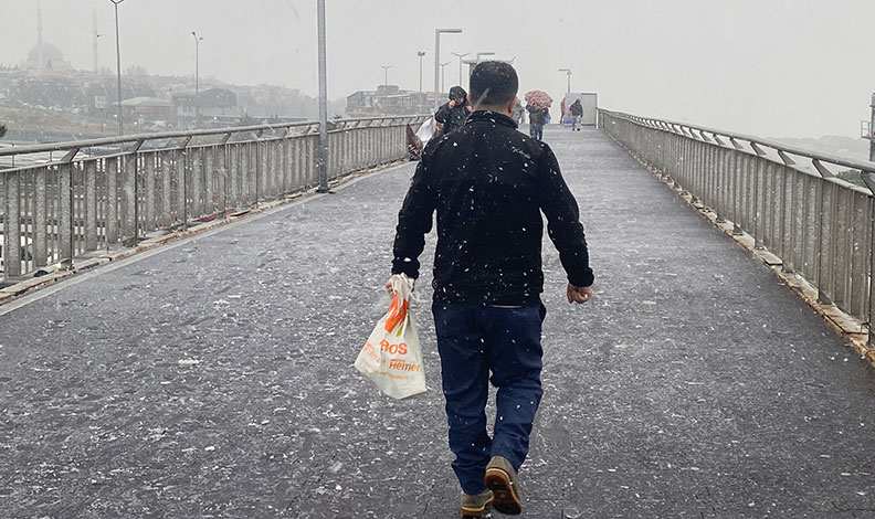 İstanbul’da kar etkili oluyor