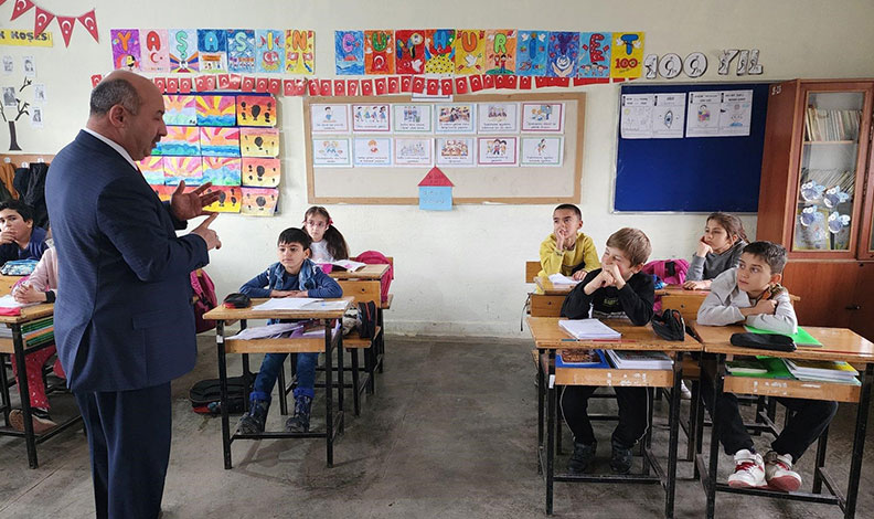 “Çok çalışarak hedeflere ulaşmak mümkün”