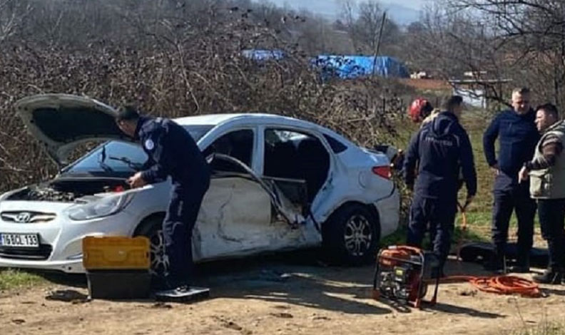 Bursa’da iki otomobil çarpıştı: 5 yaralı
