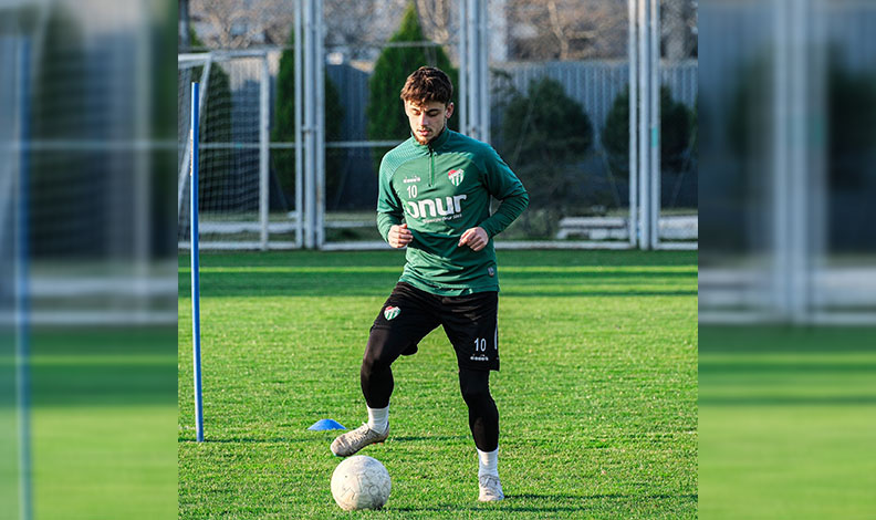 Bursaspor günü çift idmanla tamamladı