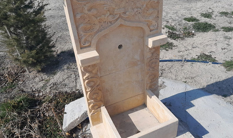 Mezarlıktaki çeşmelerin muslukları çalındı