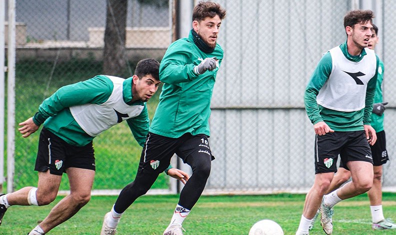 Bursaspor’da, Beyoğlu Yeni Çarşı maçı hazırlıkları başladı