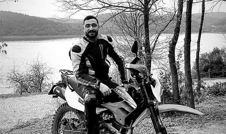 Ağaca çarpan motosikletin sürücüsü hayatını kaybetti