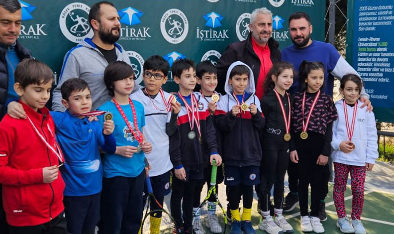 Kortlarda Osmangazi Rüzgârı Esti
