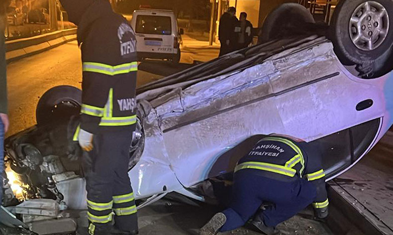 Takla atan otomobilin kaza anı kamerada