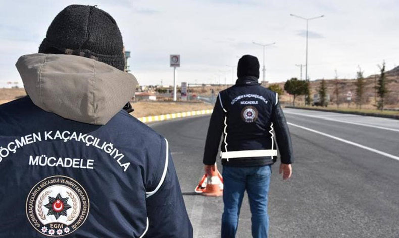 Kaçak yollardan yurda giren 20 göçmen yakalandı