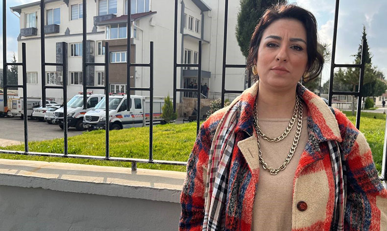 Tayini çıkan müdürün arkasından davul zurna çaldırdılar