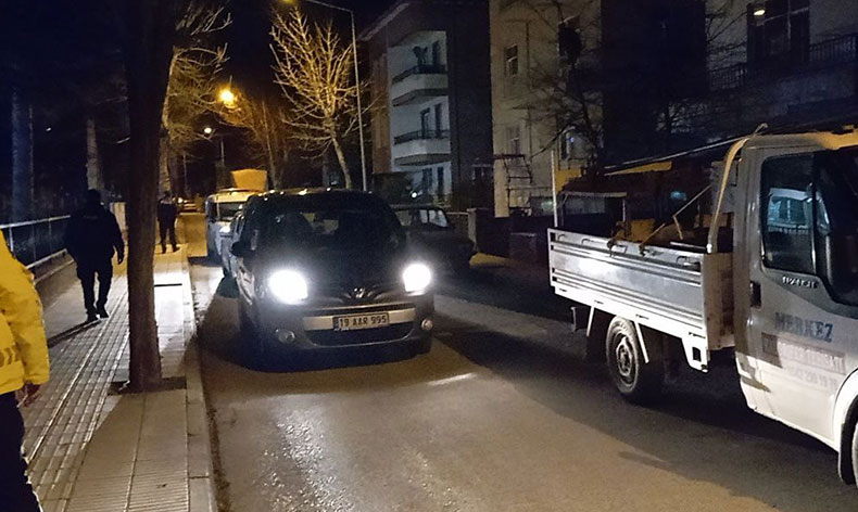 Çocuklarının kavgasını ayırmak isteyen baba bıçaklandı