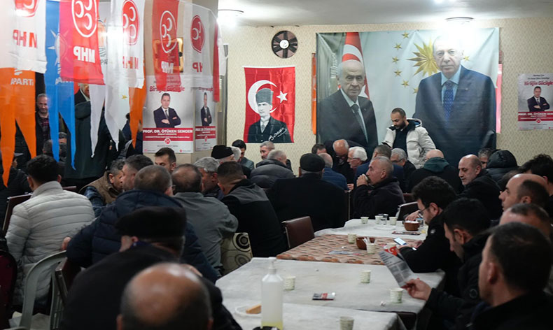 Kars’ta çok sayıda CHP’li MHP’ye katıldı