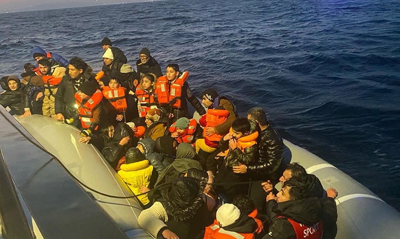 57’si çocuk 159 düzensiz göçmen kurtarıldı