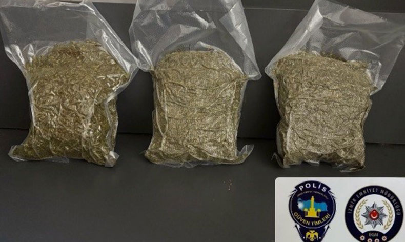 Polisi karşısında gören zehir taciri neye uğradığını şaşırdı