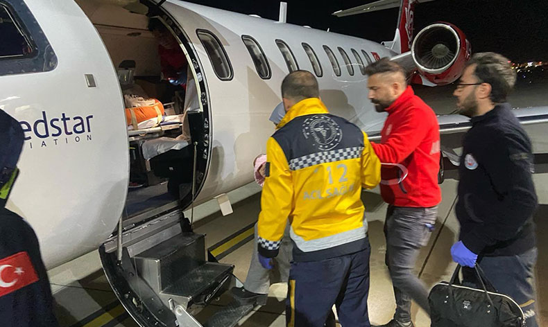 3 aylık bebek ambulans uçak ile Konya’ya sevk edildi