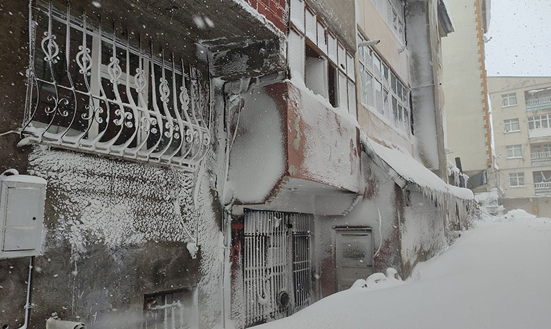 Ardahan’da son 55 yılın en yoğun kar yağışı