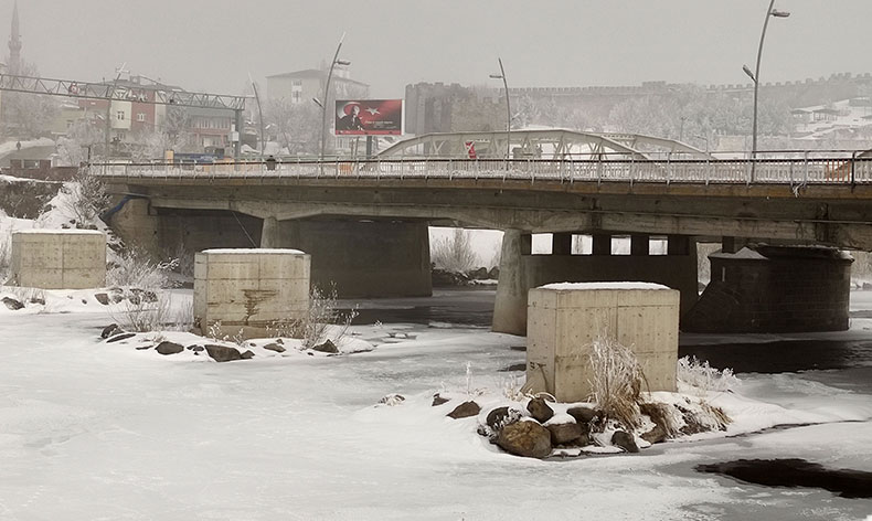 Ardahan’da dondurucu soğuk