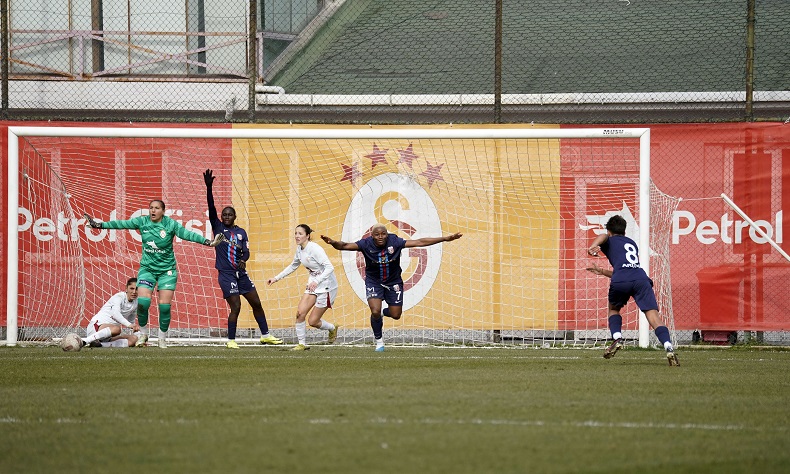 Turkcell Kadın Futbol Süper Ligi: Galatasaray: 1 – Gaziantep Asya Spor: 4