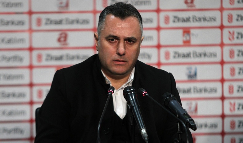 24 Erzincanspor Teknik Direktörü Bülent Akan: “Ligde oynadığımız oyuna yakın bir oyun oynadık”