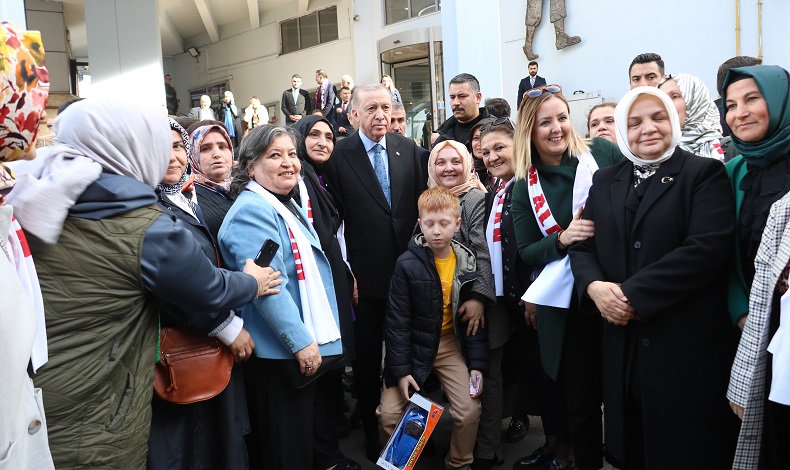 Cumhurbaşkanı Erdoğan, Zonguldak Belediyesi’ni ziyaret etti