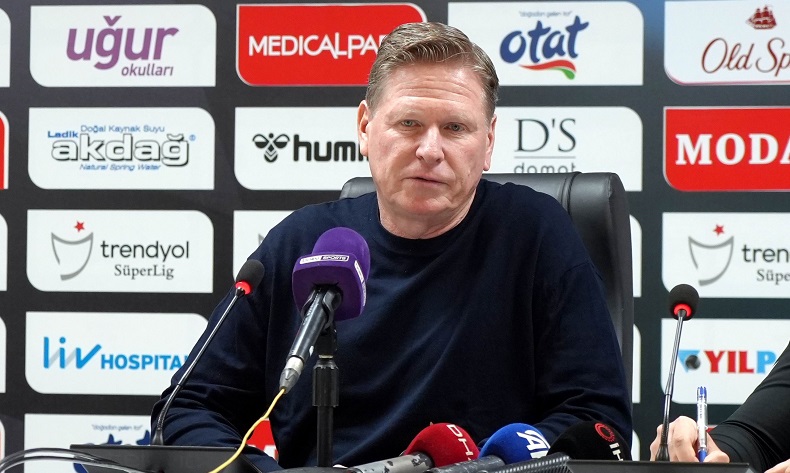 Samsunspor Teknik Direktörü Markus Gisdol: “Maçı hak eden taraf bizdik”